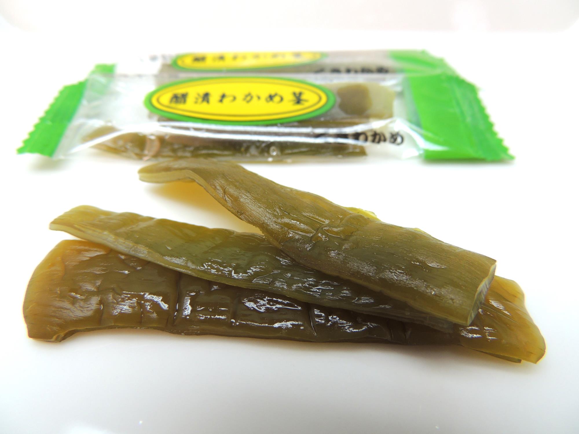  醋漬裙帶菜莖（醋昆布）梅汁味